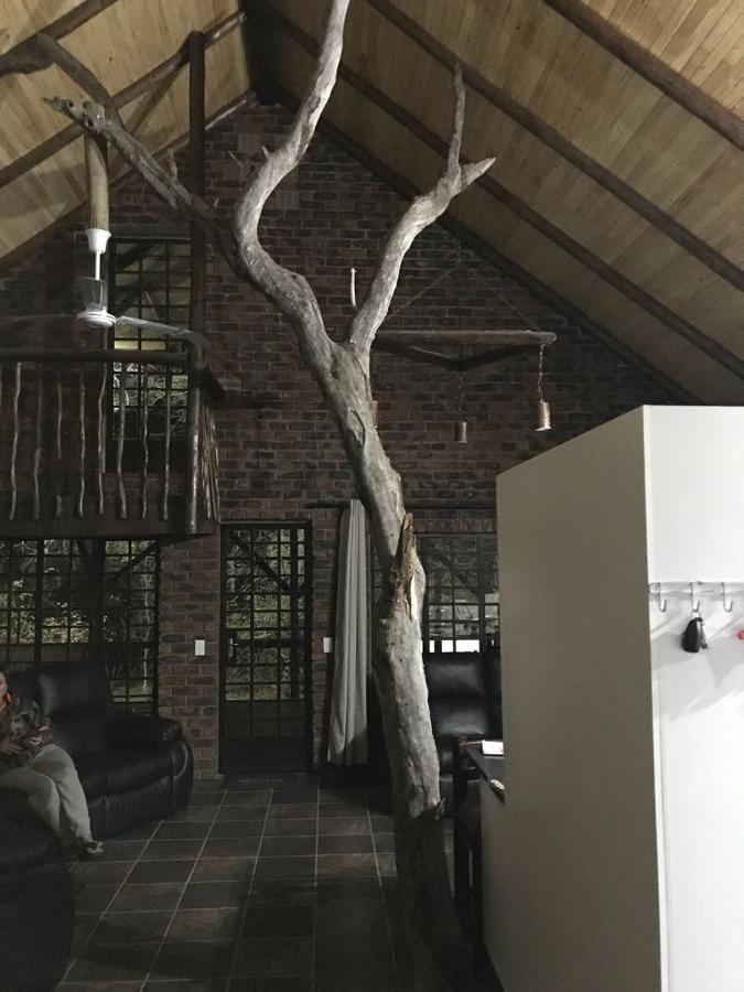 Kruger Wild Dog Inn マールロス・パーク エクステリア 写真