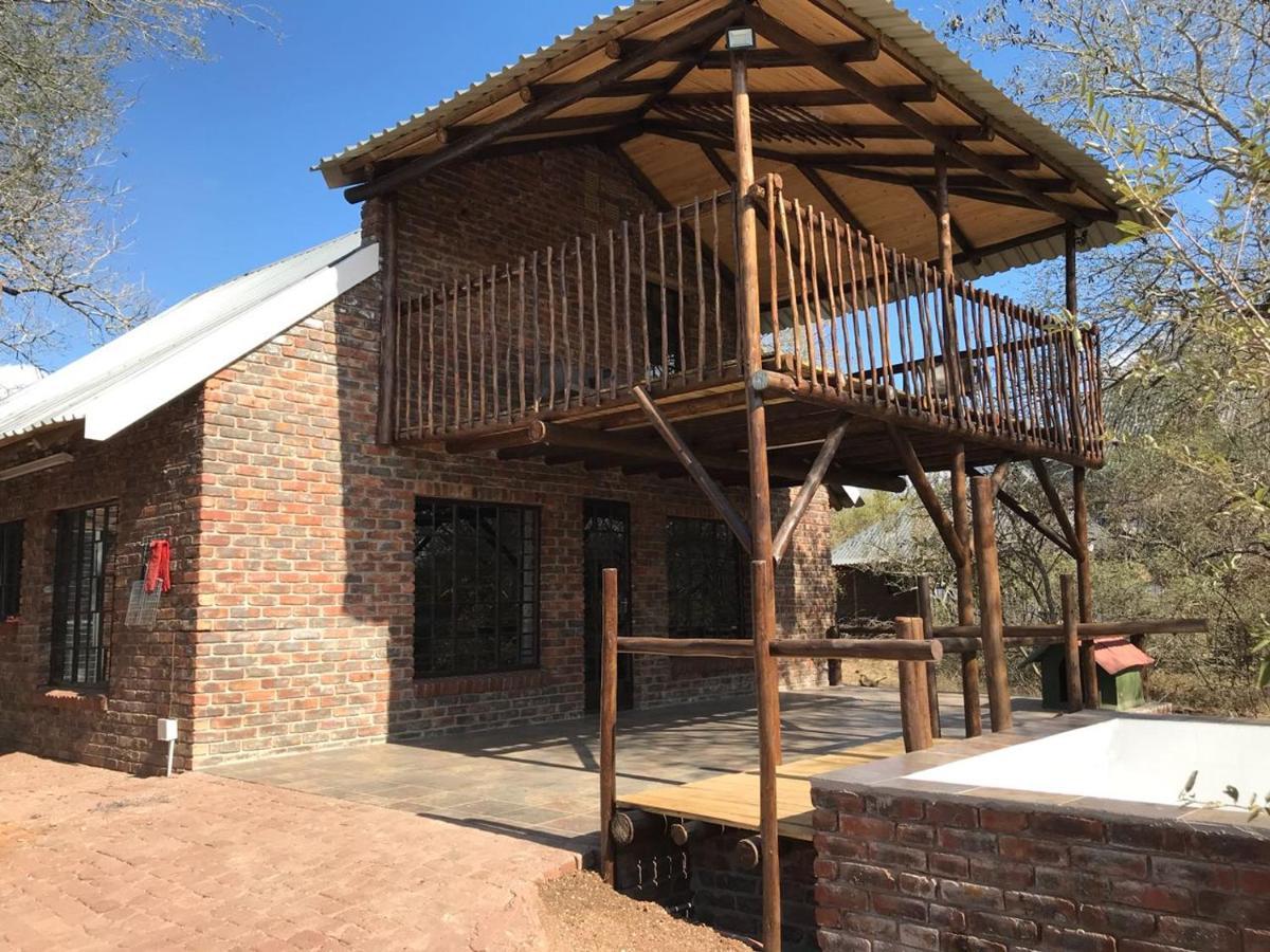 Kruger Wild Dog Inn マールロス・パーク エクステリア 写真